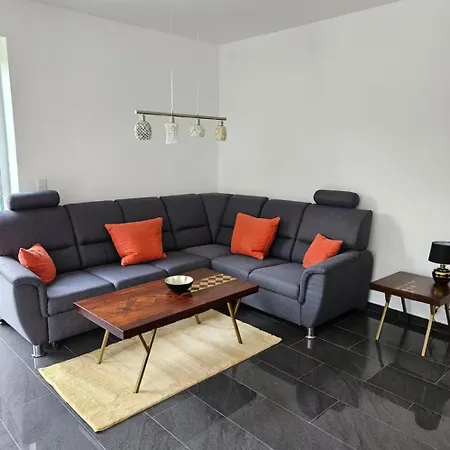 Zentrale Doppelhaushälfte Rastede